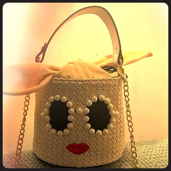 Small Faux Pearl Decor Woven Bucket Bag - Picture 2 of 8